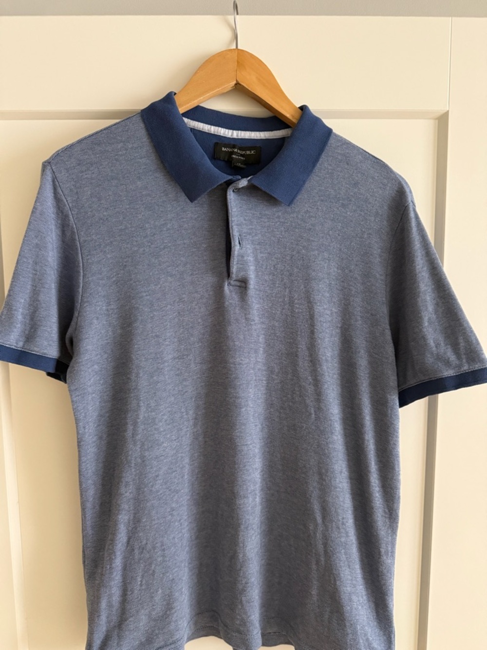 Banana Republic Men’s Heather Blue Polo with Navy Trim